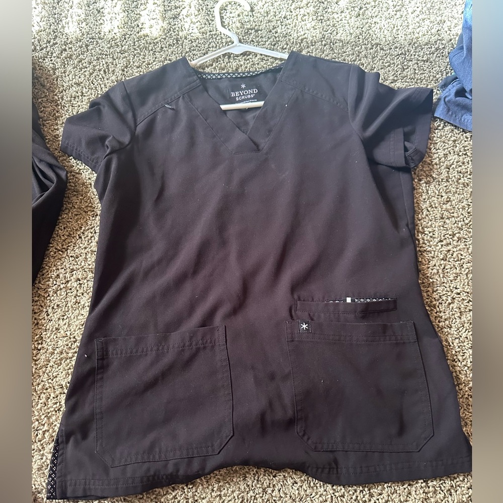 Beyond Scrubs - Size S - Black